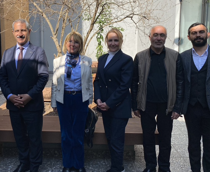 “Adalar’daki en büyük sorun sağlık ve ulaşım”